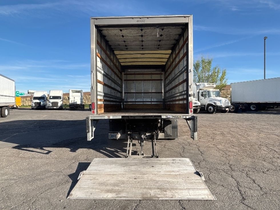 Medium Duty Box Truck-Light and Medium Duty Trucks-Chevrolet-2021-SILVERAD-San Diego-CA-98,806\n\t\tmiles-$ 38,500 - Image 9
