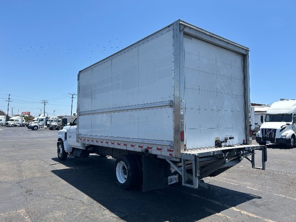 Medium Duty Box Truck-Light and Medium Duty Trucks-Chevrolet-2021-SILVERAD-Torrance-CA-68,909\n\t\tmiles-$ 41,500 - Image 6