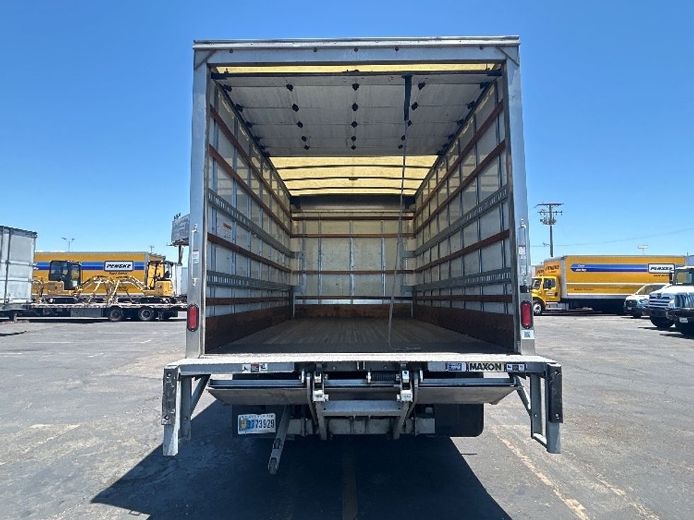 Medium Duty Box Truck-Light and Medium Duty Trucks-Chevrolet-2021-SILVERAD-Torrance-CA-68,909\n\t\tmiles-$ 41,500 - Image 8