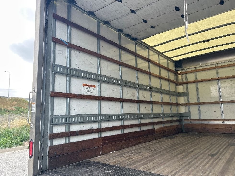 Medium Duty Box Truck-Light and Medium Duty Trucks-Chevrolet-2021-SILVERAD-Torrance-CA-85,997\n\t\tmiles-$ 37,500 - Image 11