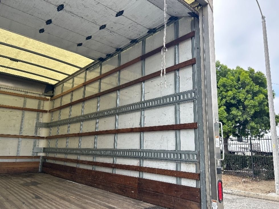 Medium Duty Box Truck-Light and Medium Duty Trucks-Chevrolet-2021-SILVERAD-Torrance-CA-85,997\n\t\tmiles-$ 37,500 - Image 12