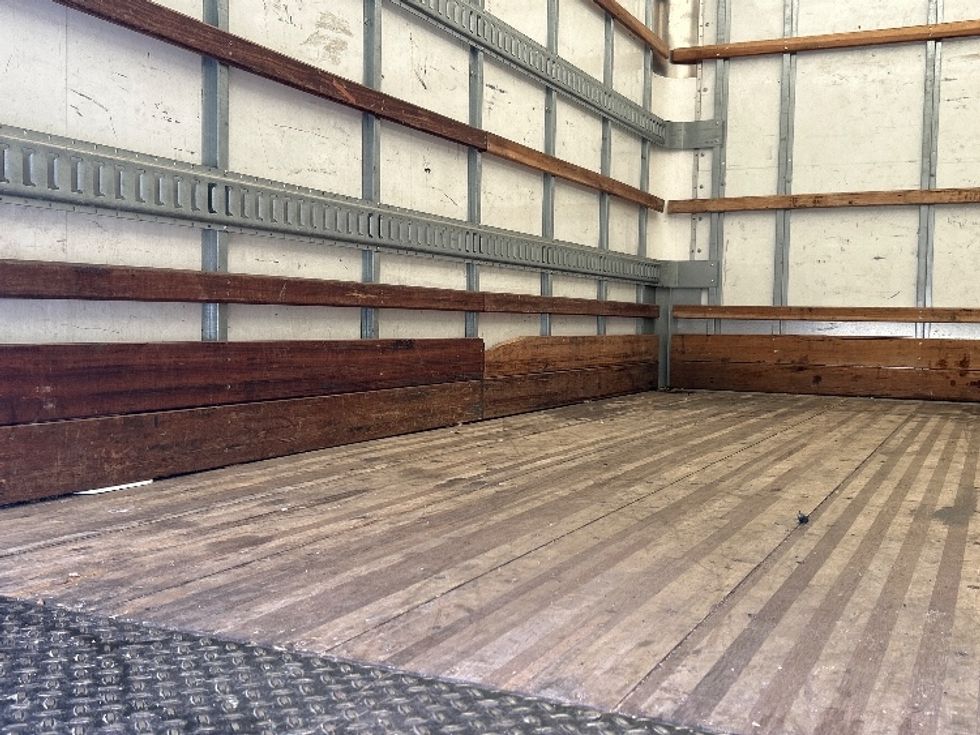 Medium Duty Box Truck-Light and Medium Duty Trucks-Chevrolet-2021-SILVERAD-Torrance-CA-85,997\n\t\tmiles-$ 37,500 - Image 27