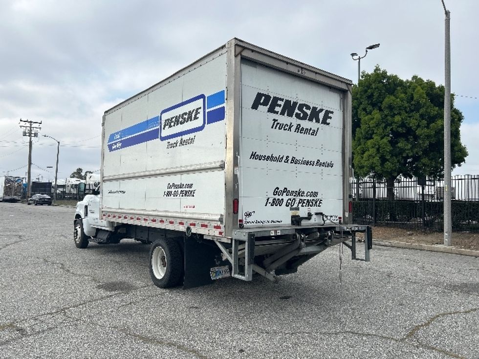 Medium Duty Box Truck-Light and Medium Duty Trucks-Chevrolet-2021-SILVERAD-Torrance-CA-85,997\n\t\tmiles-$ 37,500 - Image 6