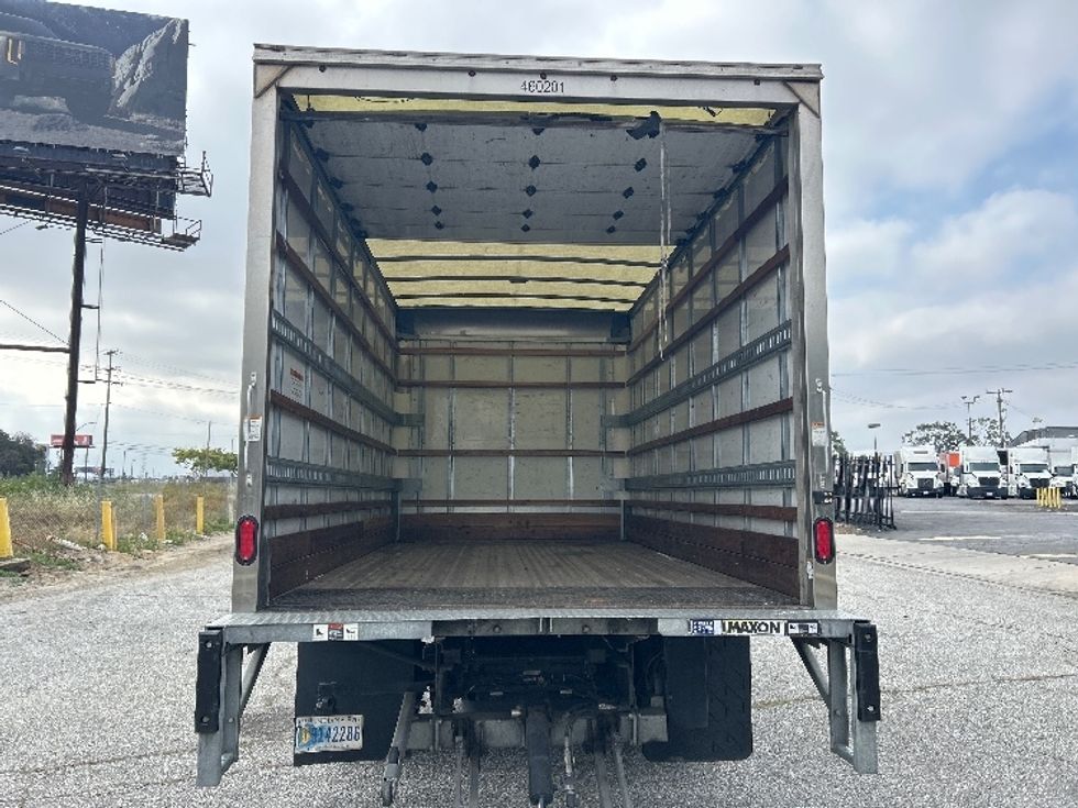 Medium Duty Box Truck-Light and Medium Duty Trucks-Chevrolet-2021-SILVERAD-Torrance-CA-85,997\n\t\tmiles-$ 37,500 - Image 8