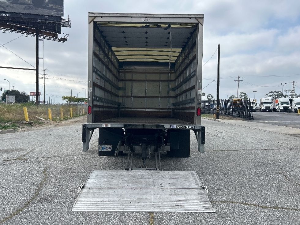 Medium Duty Box Truck-Light and Medium Duty Trucks-Chevrolet-2021-SILVERAD-Torrance-CA-85,997\n\t\tmiles-$ 37,500 - Image 9