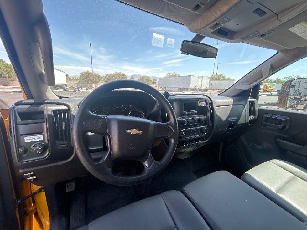 Medium Duty Box Truck-Light and Medium Duty Trucks-Chevrolet-2021-SILVERAD-Tucson-AZ-93,654\n\t\tmiles-$ 15,000 - Image 17