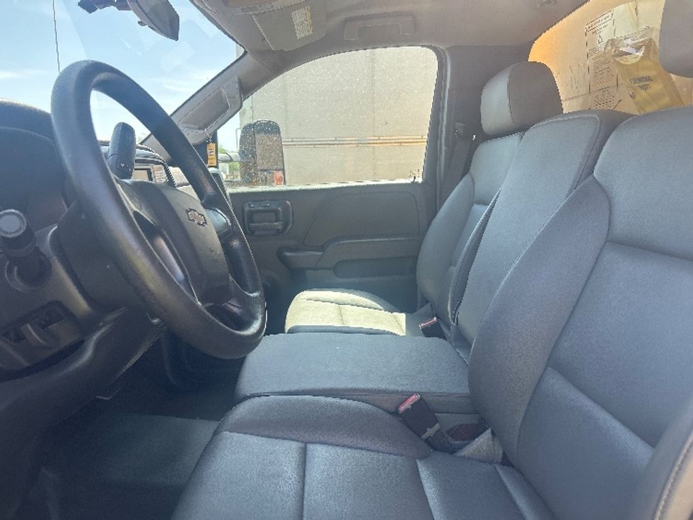 Medium Duty Box Truck-Light and Medium Duty Trucks-Chevrolet-2021-SILVERAD-Tucson-AZ-93,654\n\t\tmiles-$ 15,000 - Image 18