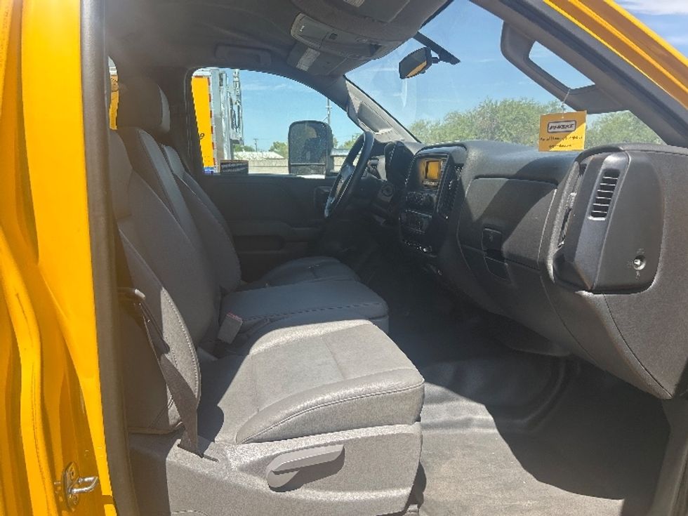 Medium Duty Box Truck-Light and Medium Duty Trucks-Chevrolet-2021-SILVERAD-Tucson-AZ-93,654\n\t\tmiles-$ 15,000 - Image 19