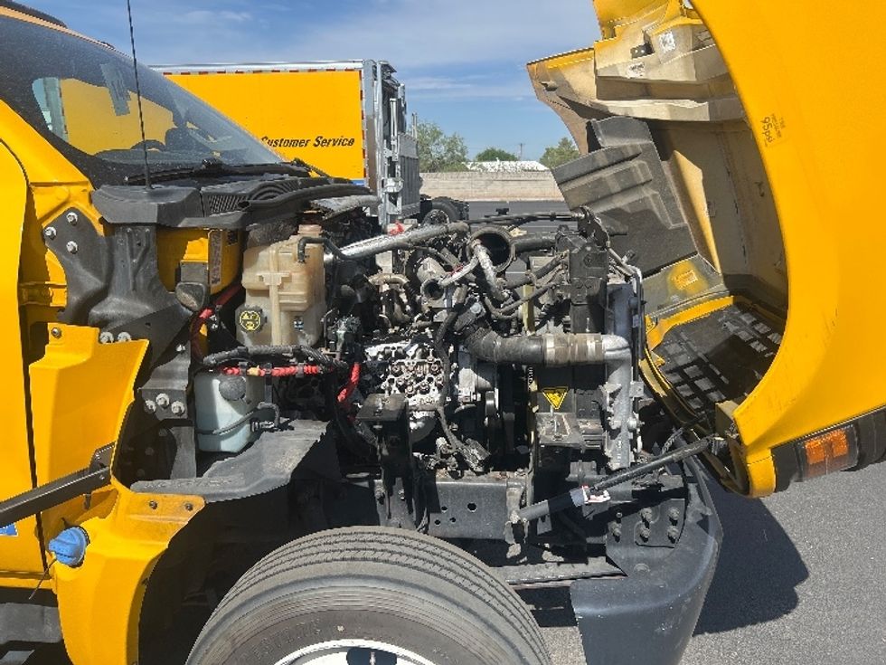 Medium Duty Box Truck-Light and Medium Duty Trucks-Chevrolet-2021-SILVERAD-Tucson-AZ-93,654\n\t\tmiles-$ 15,000 - Image 22
