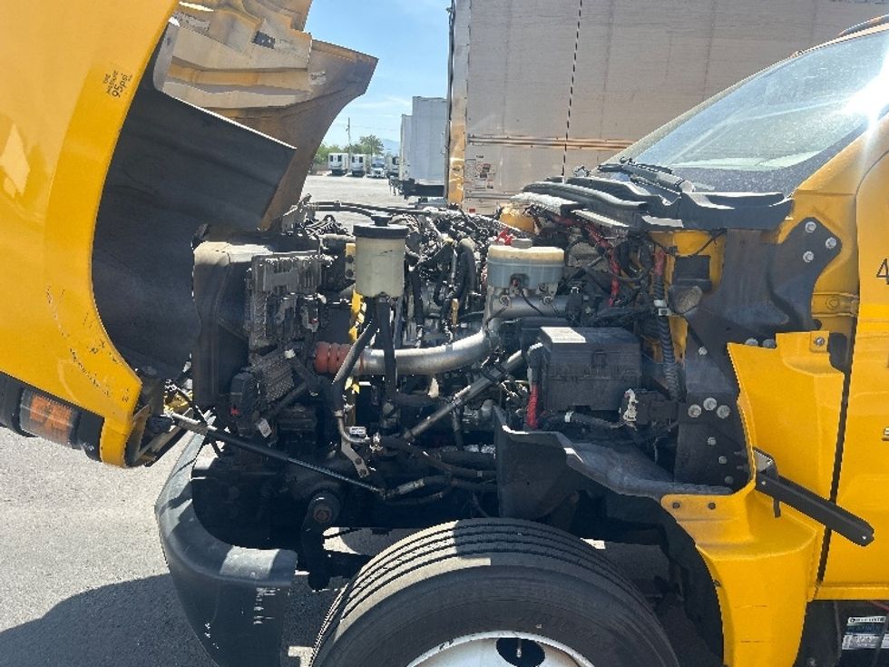 Medium Duty Box Truck-Light and Medium Duty Trucks-Chevrolet-2021-SILVERAD-Tucson-AZ-93,654\n\t\tmiles-$ 15,000 - Image 23