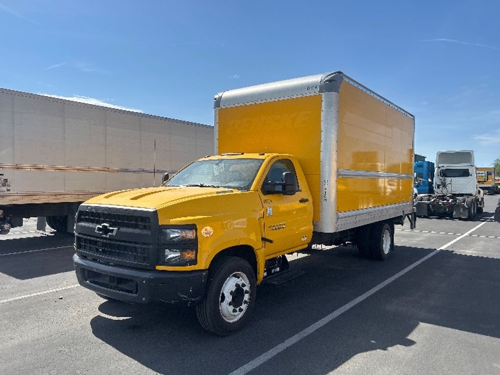 Medium Duty Box Truck-Light and Medium Duty Trucks-Chevrolet-2021-SILVERAD-Tucson-AZ-93,654\n\t\tmiles-$ 15,000 - Image 3