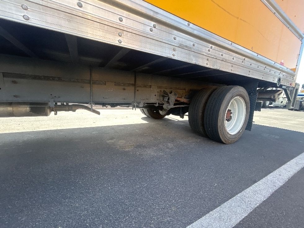 Medium Duty Box Truck-Light and Medium Duty Trucks-Chevrolet-2021-SILVERAD-Tucson-AZ-93,654\n\t\tmiles-$ 15,000 - Image 5