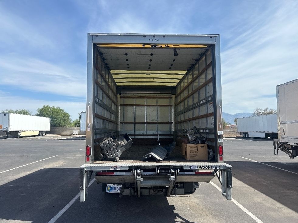 Medium Duty Box Truck-Light and Medium Duty Trucks-Chevrolet-2021-SILVERAD-Tucson-AZ-93,654\n\t\tmiles-$ 15,000 - Image 8