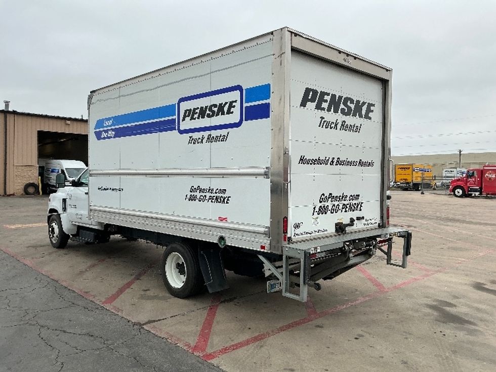 Medium Duty Box Truck-Light and Medium Duty Trucks-Chevrolet-2021-SILVERAD-Tulsa-OK-100,125\n\t\tmiles-$ 35,250 - Image 6