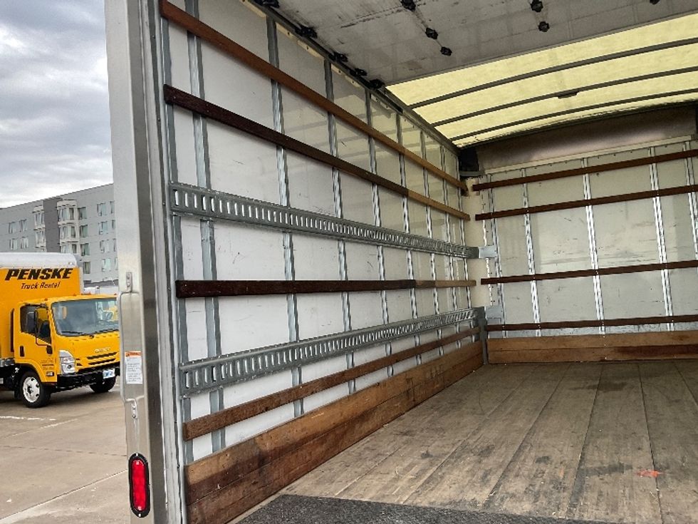 Medium Duty Box Truck-Light and Medium Duty Trucks-Chevrolet-2022-SILVERAD-Cleveland-TN-66,174\n\t\tmiles-$ 62,250 - Image 11