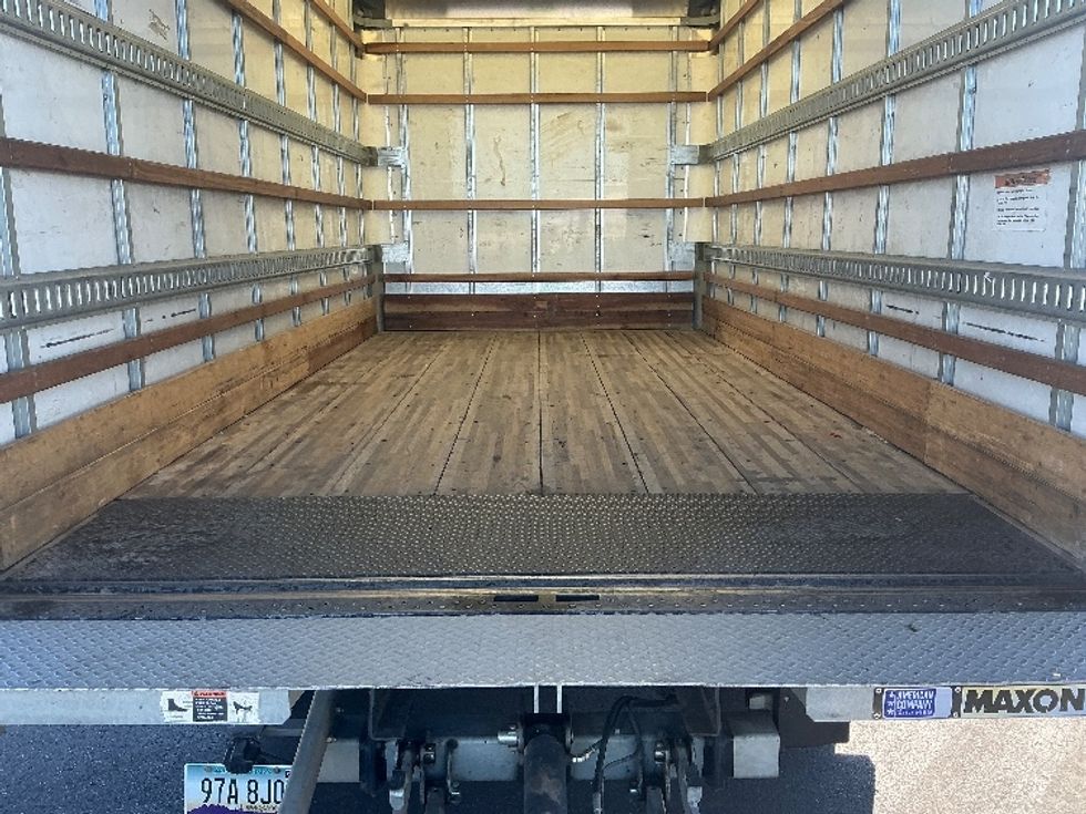 Medium Duty Box Truck-Light and Medium Duty Trucks-Chevrolet-2022-SILVERAD-Phoenix-AZ-139,590\n\t\tmiles-$ 37,750 - Image 10