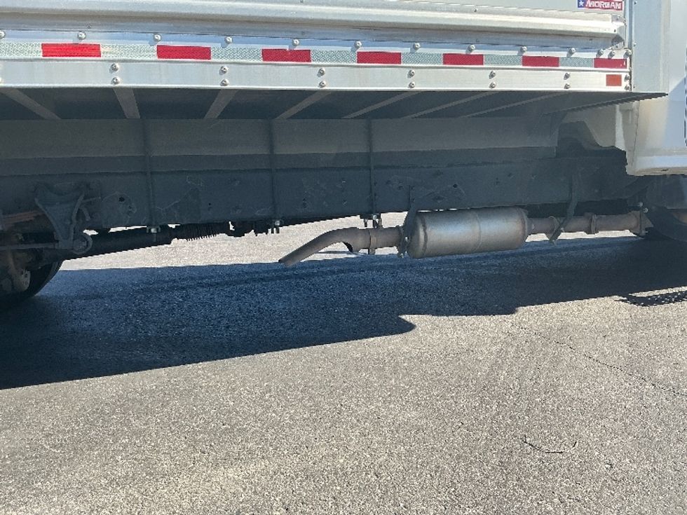 Medium Duty Box Truck-Light and Medium Duty Trucks-Chevrolet-2022-SILVERAD-Phoenix-AZ-139,590\n\t\tmiles-$ 37,750 - Image 14