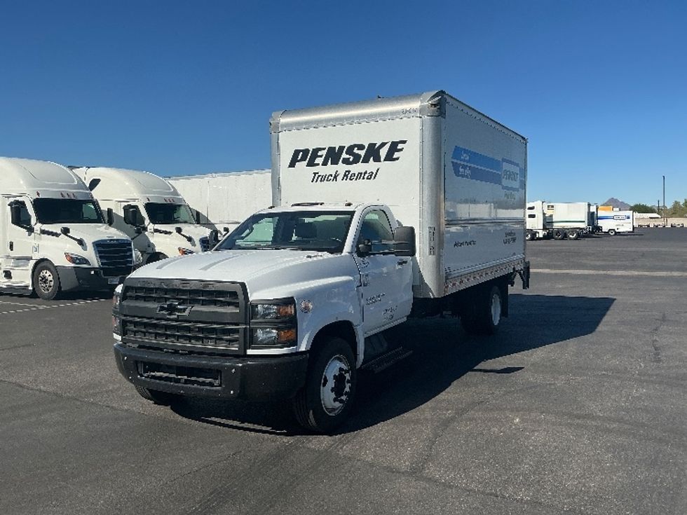 Medium Duty Box Truck-Light and Medium Duty Trucks-Chevrolet-2022-SILVERAD-Phoenix-AZ-139,590\n\t\tmiles-$ 37,750 - Image 3