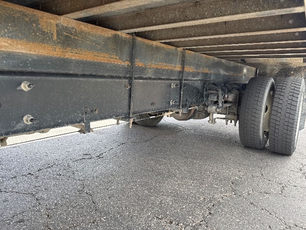 Medium Duty Box Truck-Light and Medium Duty Trucks-Chevrolet-2022-SILVERAD-Salt Lake City-UT-77,470\n\t\tmiles-$ 35,750 - Image 5