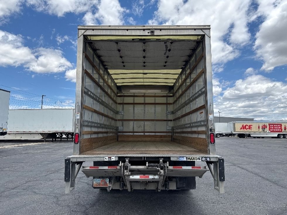 Medium Duty Box Truck-Light and Medium Duty Trucks-Chevrolet-2022-SILVERAD-Salt Lake City-UT-77,470\n\t\tmiles-$ 35,750 - Image 8