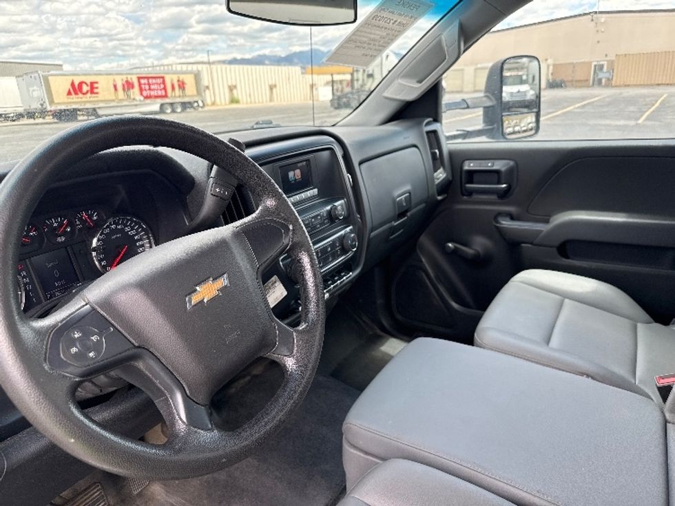 Medium Duty Box Truck-Light and Medium Duty Trucks-Chevrolet-2022-SILVERAD-Salt Lake City-UT-77,470\n\t\tmiles-$ 35,750 - Image 17