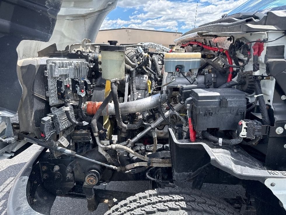 Medium Duty Box Truck-Light and Medium Duty Trucks-Chevrolet-2022-SILVERAD-Salt Lake City-UT-77,470\n\t\tmiles-$ 35,750 - Image 24