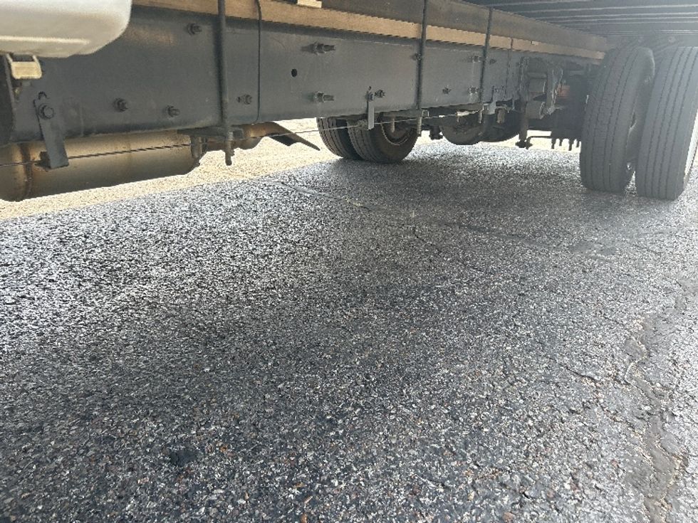 Medium Duty Box Truck-Light and Medium Duty Trucks-Chevrolet-2023-SILVERAD-Memphis-TN-64,243\n\t\tmiles-$ 48,250 - Image 5