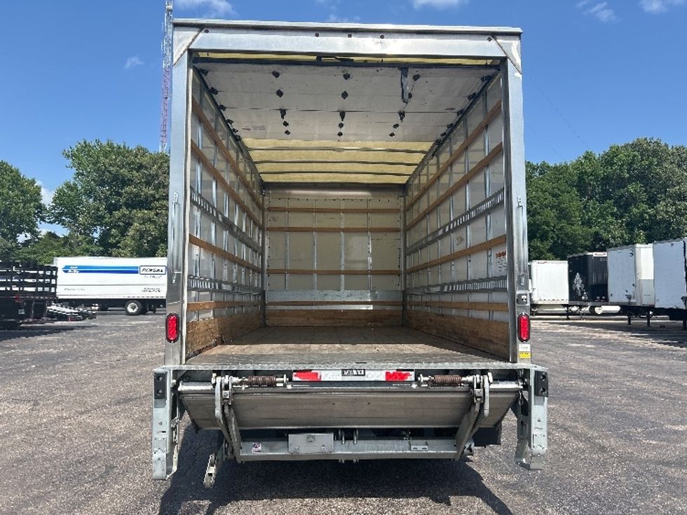 Medium Duty Box Truck-Light and Medium Duty Trucks-Chevrolet-2023-SILVERAD-Memphis-TN-64,243\n\t\tmiles-$ 48,250 - Image 8
