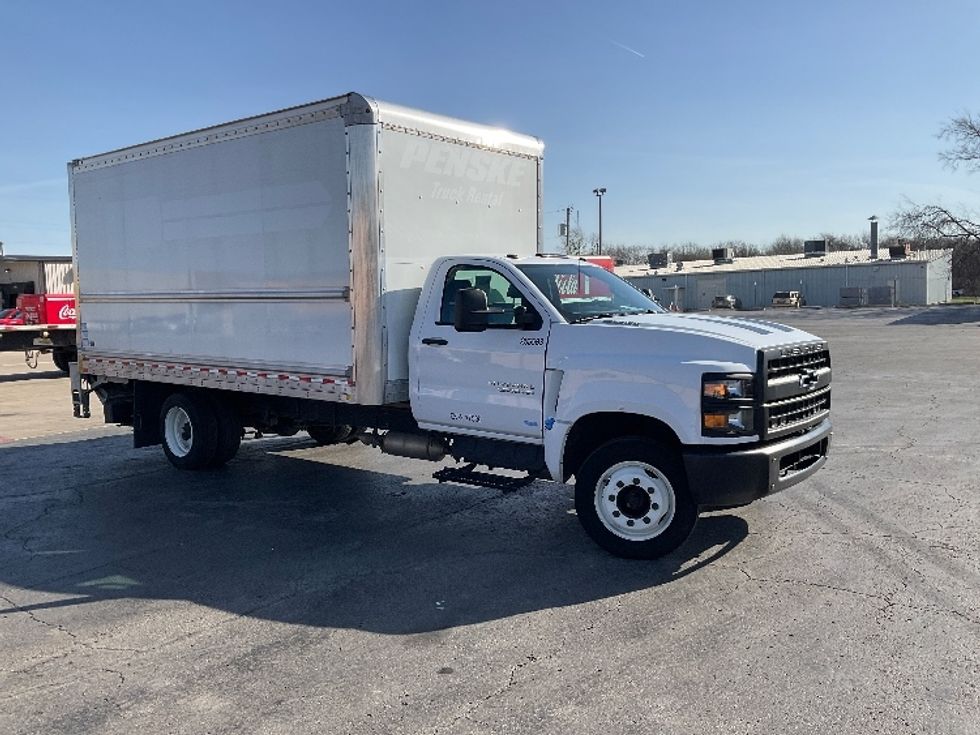 Medium Duty Box Truck-Light and Medium Duty Trucks-Chevrolet-2023-SILVERAD-Tulsa-OK-49,314\n\t\tmiles-$ 57,500 - Image 1