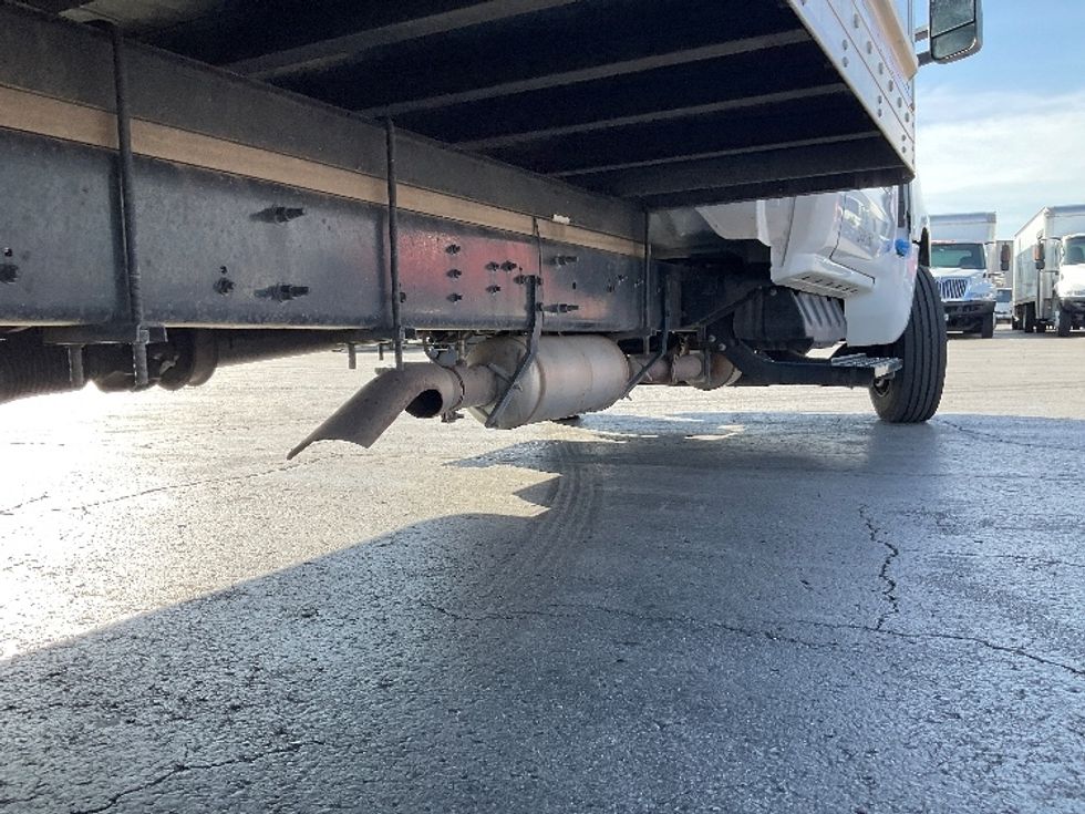 Medium Duty Box Truck-Light and Medium Duty Trucks-Chevrolet-2023-SILVERAD-Tulsa-OK-49,314\n\t\tmiles-$ 57,500 - Image 14