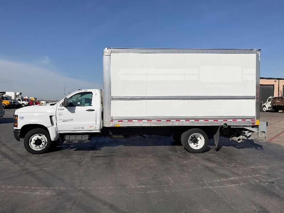 Medium Duty Box Truck-Light and Medium Duty Trucks-Chevrolet-2023-SILVERAD-Tulsa-OK-49,314\n\t\tmiles-$ 57,500 - Image 4