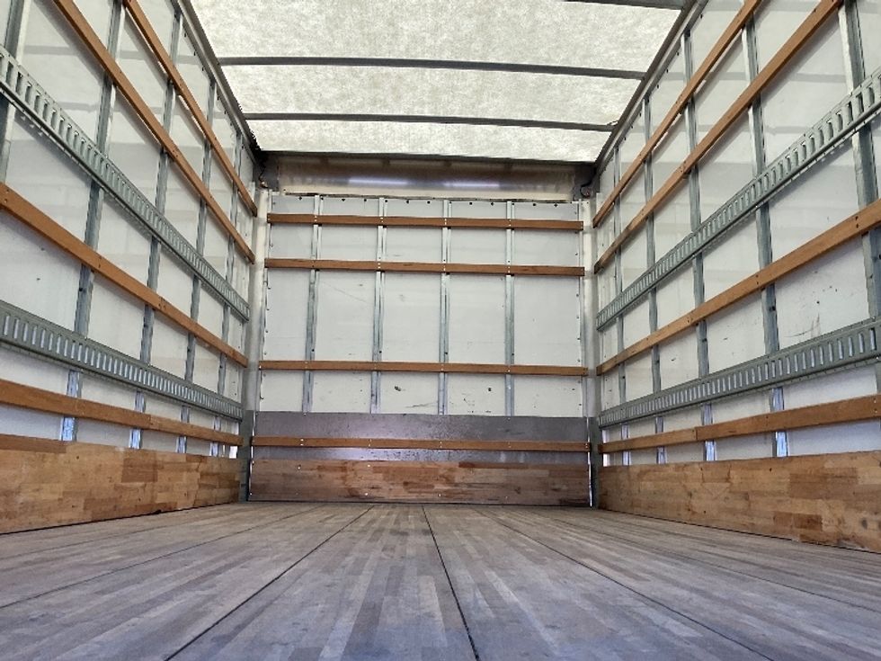 Medium Duty Box Truck-Light and Medium Duty Trucks-Chevrolet-2023-SILVERAD-Tulsa-OK-49,314\n\t\tmiles-$ 57,500 - Image 8