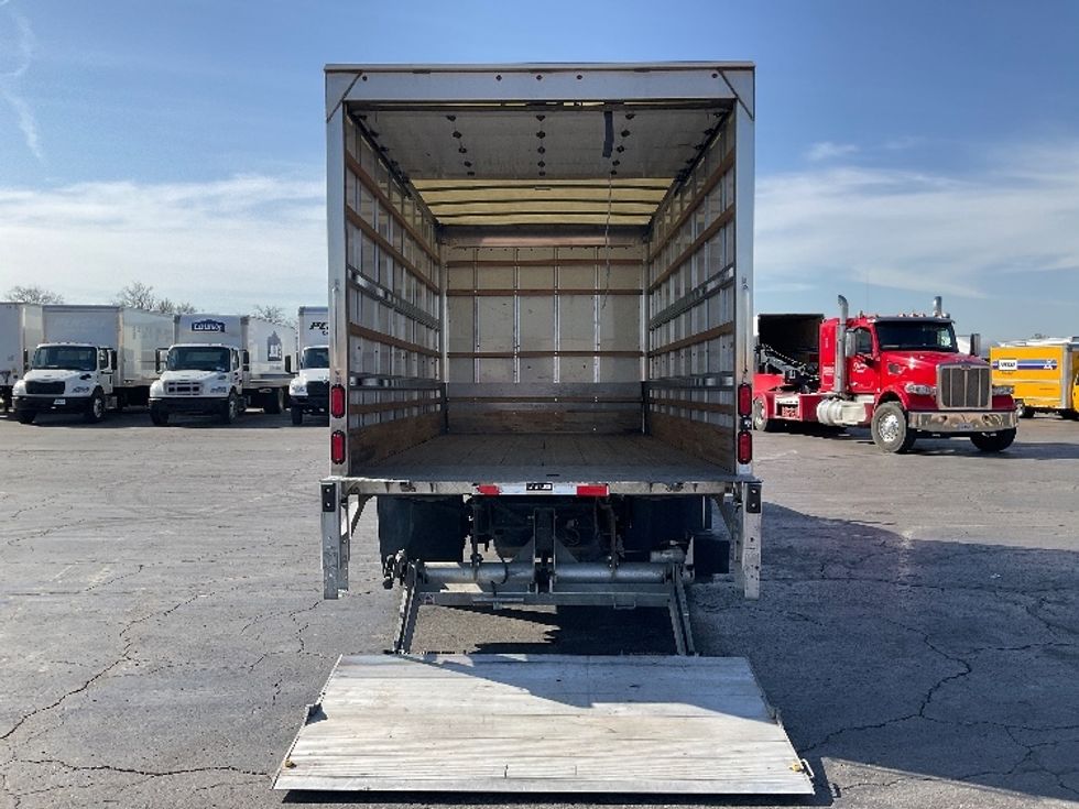 Medium Duty Box Truck-Light and Medium Duty Trucks-Chevrolet-2023-SILVERAD-Tulsa-OK-49,314\n\t\tmiles-$ 57,500 - Image 9