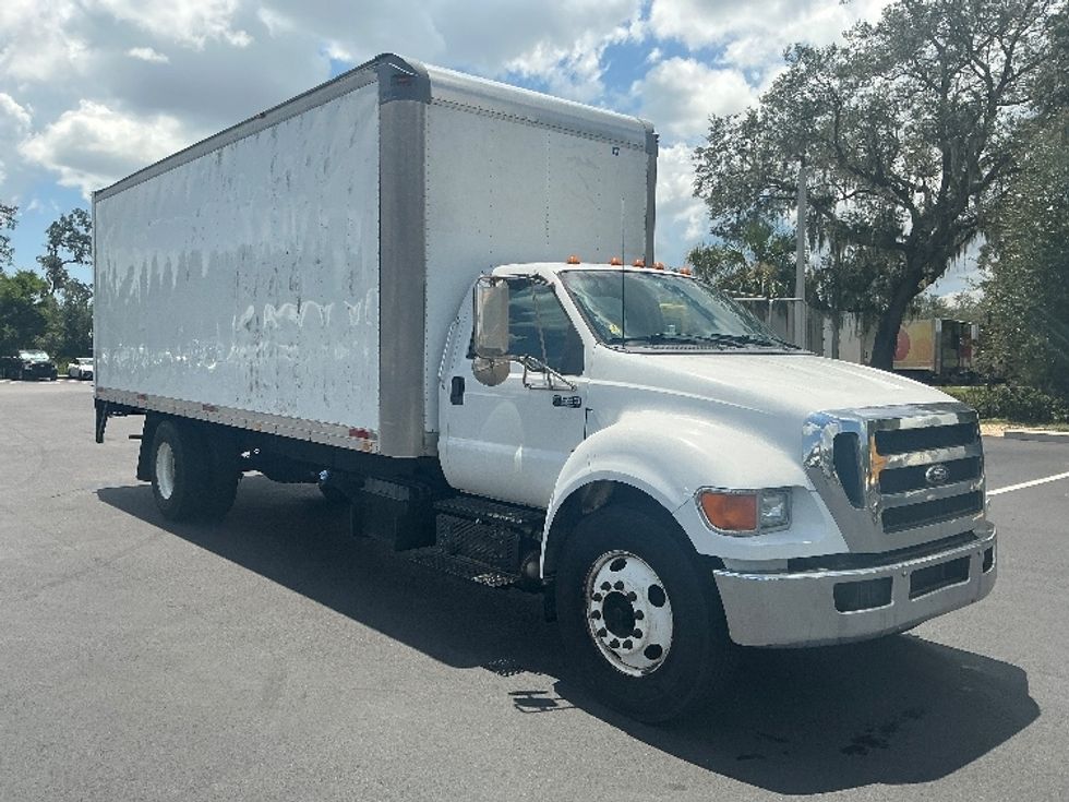 Medium Duty Box Truck-Light and Medium Duty Trucks-Ford-2012-F650-Tampa-FL-195,102\n\t\tmiles-$ 14,000 - Image 1