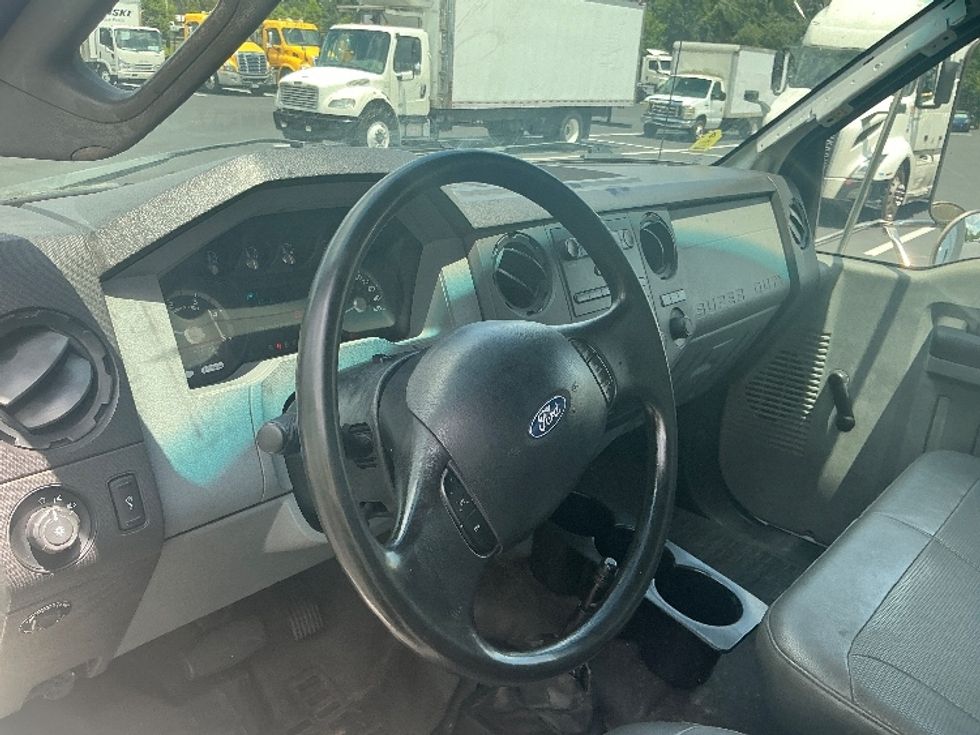 Medium Duty Box Truck-Light and Medium Duty Trucks-Ford-2012-F650-Tampa-FL-195,102\n\t\tmiles-$ 14,000 - Image 15