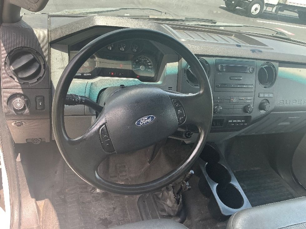 Medium Duty Box Truck-Light and Medium Duty Trucks-Ford-2012-F650-Tampa-FL-195,102\n\t\tmiles-$ 14,000 - Image 16