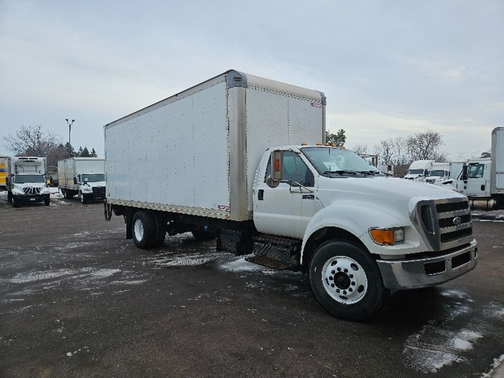 Medium Duty Box Truck-Light and Medium Duty Trucks-Ford-2013-F750-Brooklyn Park-MN-208,577\n\t\tmiles-$ 9,500 - Image 1