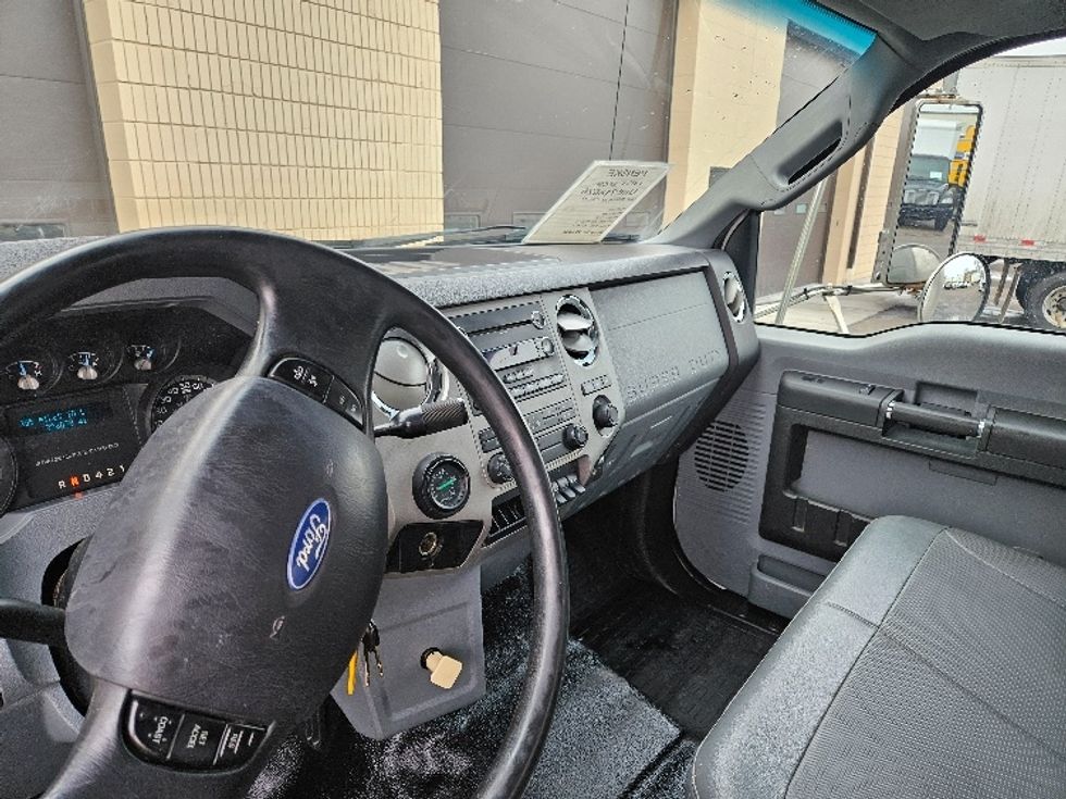 Medium Duty Box Truck-Light and Medium Duty Trucks-Ford-2013-F750-Brooklyn Park-MN-208,577\n\t\tmiles-$ 9,500 - Image 17