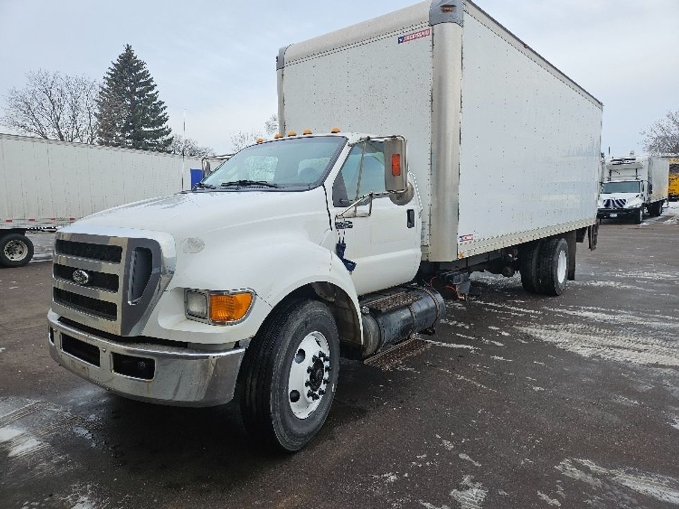 Medium Duty Box Truck-Light and Medium Duty Trucks-Ford-2013-F750-Brooklyn Park-MN-208,577\n\t\tmiles-$ 9,500 - Image 3