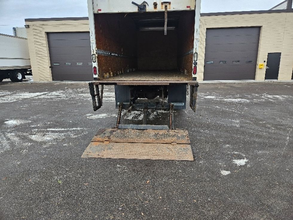 Medium Duty Box Truck-Light and Medium Duty Trucks-Ford-2013-F750-Brooklyn Park-MN-208,577\n\t\tmiles-$ 9,500 - Image 9