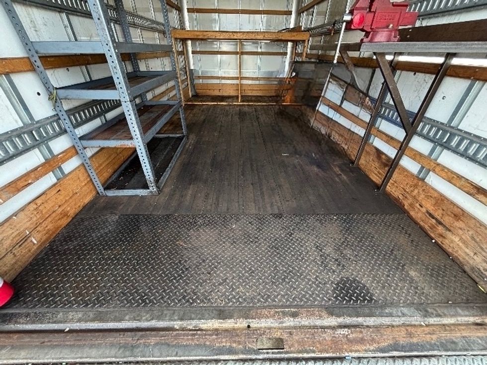 Medium Duty Box Truck-Light and Medium Duty Trucks-Ford-2015-F450-Manassas-VA-57,604\n\t\tmiles-$ 32,250 - Image 10