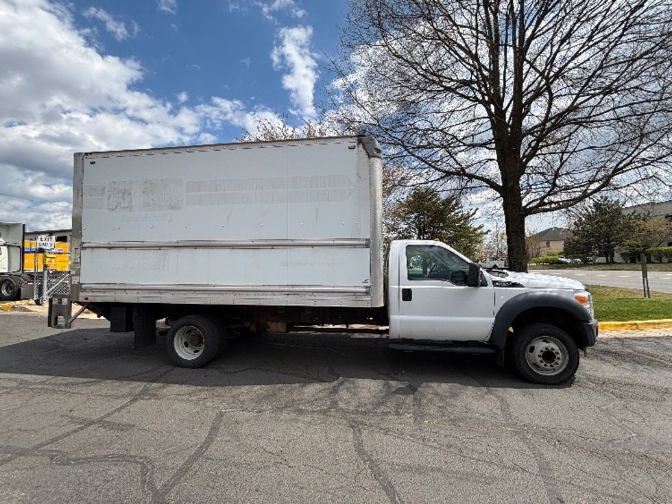 Medium Duty Box Truck-Light and Medium Duty Trucks-Ford-2015-F450-Manassas-VA-57,604\n\t\tmiles-$ 32,250 - Image 16