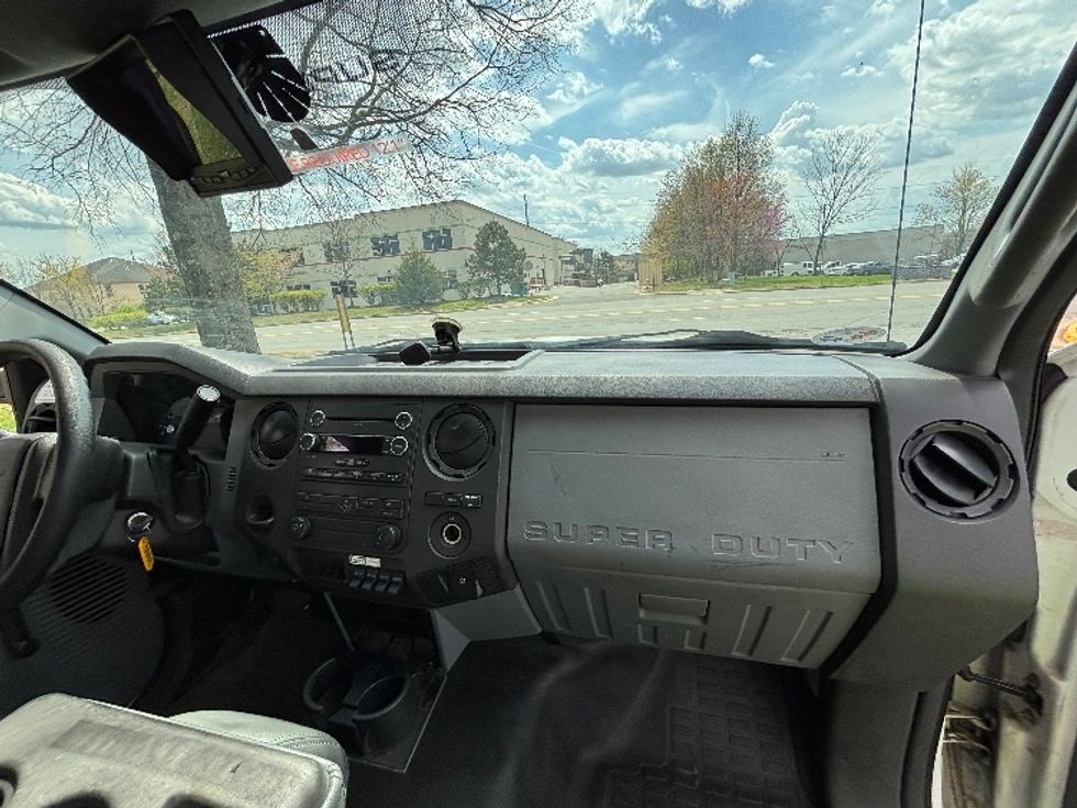 Medium Duty Box Truck-Light and Medium Duty Trucks-Ford-2015-F450-Manassas-VA-57,604\n\t\tmiles-$ 32,250 - Image 21