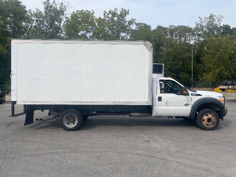 Medium Duty Box Truck-Light and Medium Duty Trucks-Ford-2015-F550-Fort Wayne-IN-196,169\n\t\tmiles-$ 10,750 - Image 14