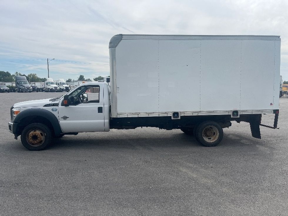 Medium Duty Box Truck-Light and Medium Duty Trucks-Ford-2015-F550-Fort Wayne-IN-196,169\n\t\tmiles-$ 10,750 - Image 4