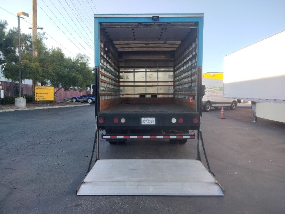 Medium Duty Box Truck-Light and Medium Duty Trucks-Ford-2017-F450-Torrance-CA-93,365\n\t\tmiles-$ 34,250 - Image 8