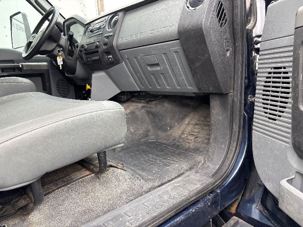 Medium Duty Box Truck-Light and Medium Duty Trucks-Ford-2017-F750-Toledo-OH-213,249\n\t\tmiles-$ 27,500 - Image 20