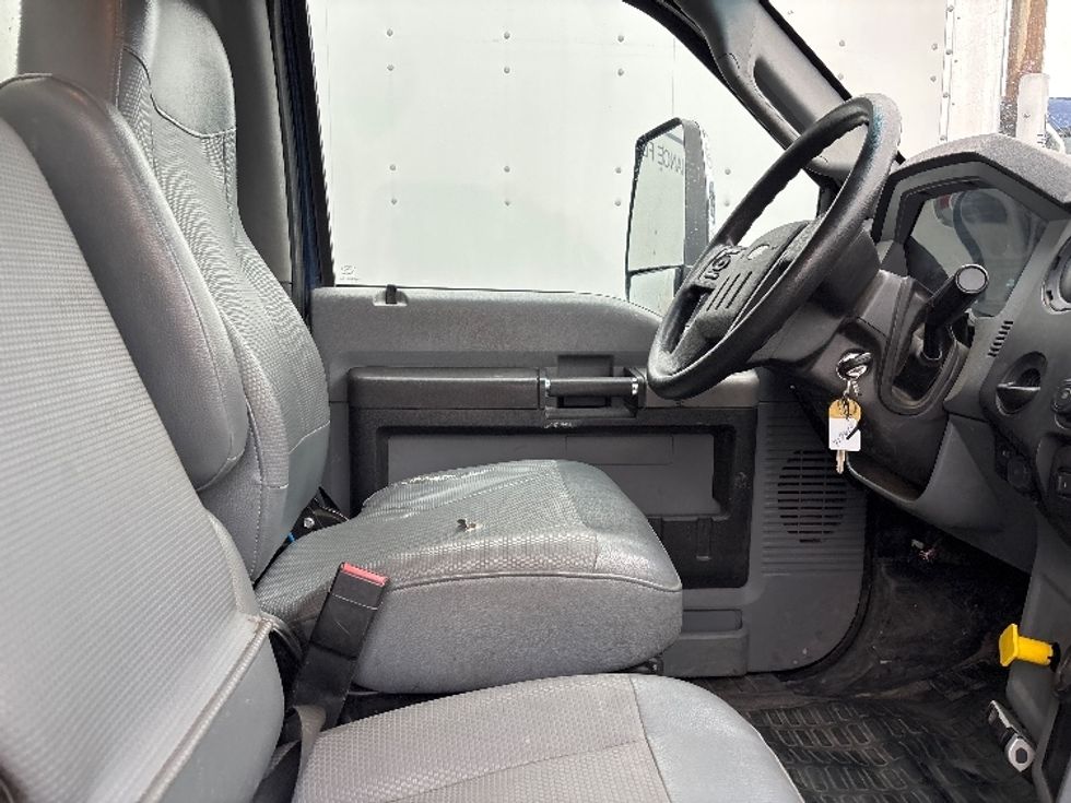 Medium Duty Box Truck-Light and Medium Duty Trucks-Ford-2017-F750-Toledo-OH-213,249\n\t\tmiles-$ 27,500 - Image 22