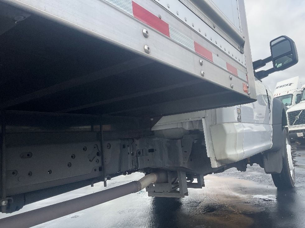 Medium Duty Box Truck-Light and Medium Duty Trucks-Ford-2019-F450-Anaheim-CA-95,369\n\t\tmiles-$ 33,000 - Image 14