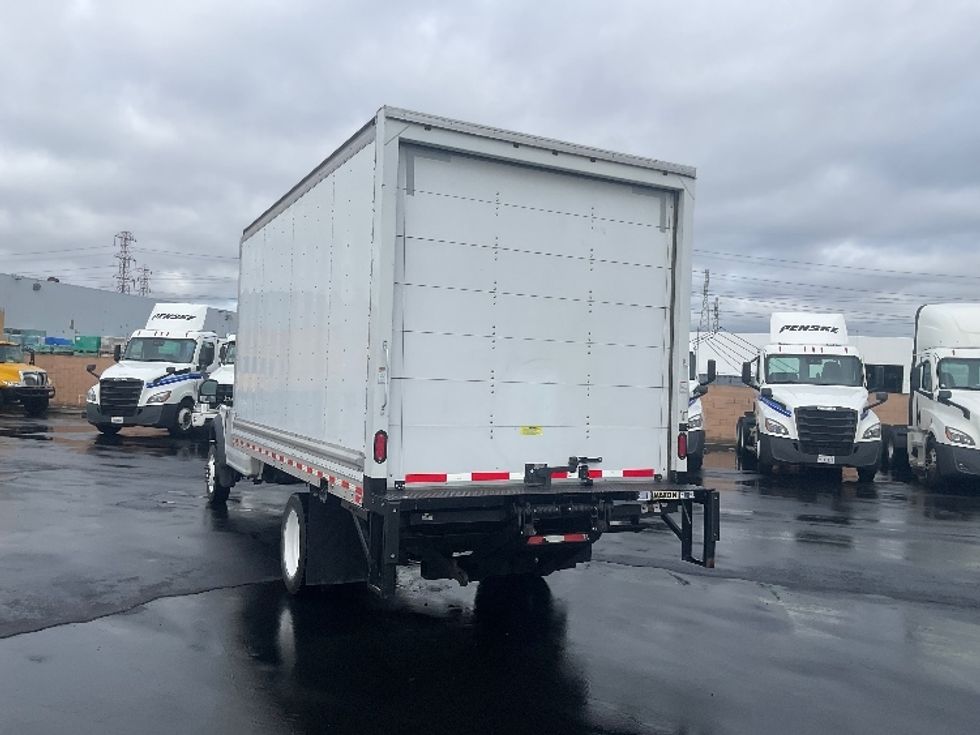 Medium Duty Box Truck-Light and Medium Duty Trucks-Ford-2019-F450-Anaheim-CA-95,369\n\t\tmiles-$ 33,000 - Image 6